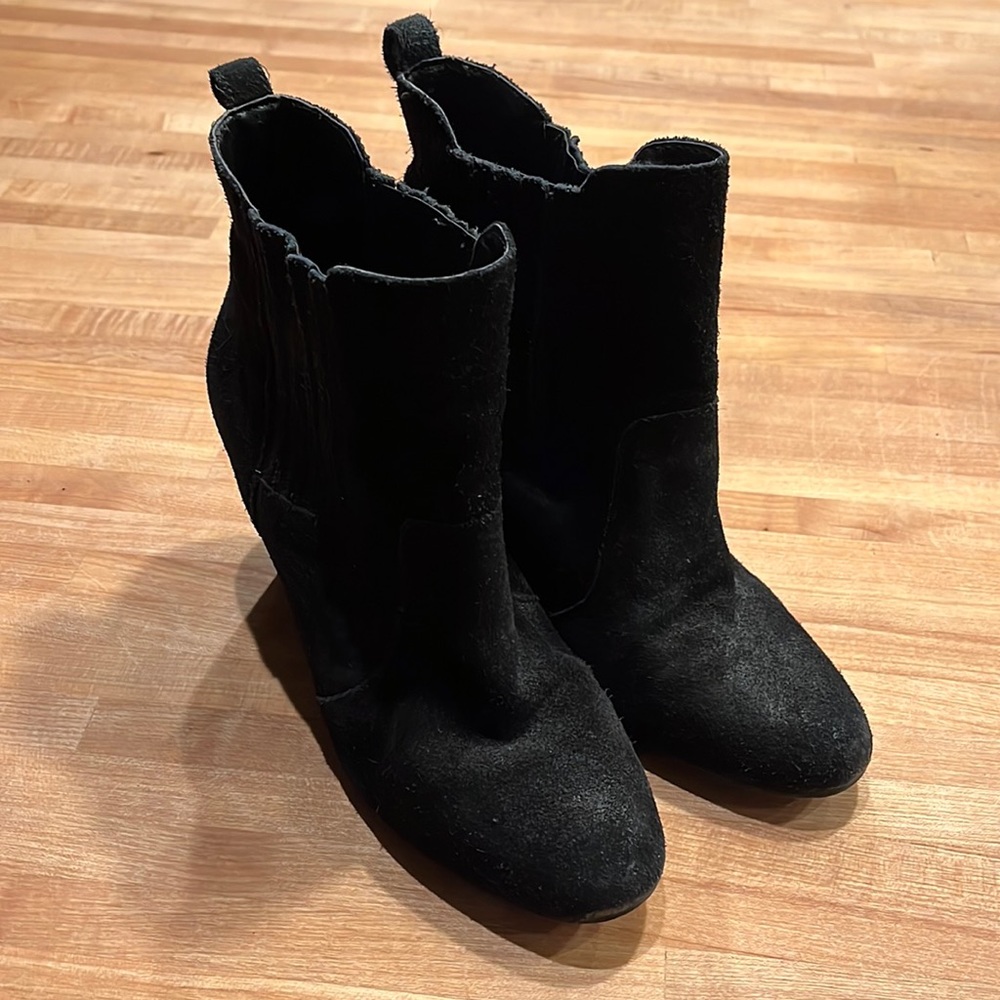 BCBG Ankle Wedged Boots